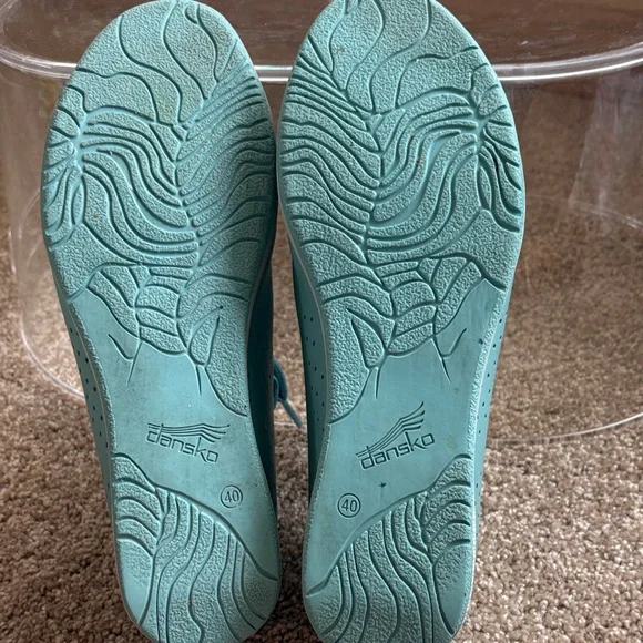 Dansko Orli Perforated Women’s Leather Sneakers Aqua Blue  Sz: 40 EU;  EUC - Picture 4 of 9